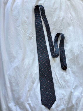 Chaps Ralph Lauren 100% Italian Silk Geometric Tie 2 tone Blue & Mauve accents